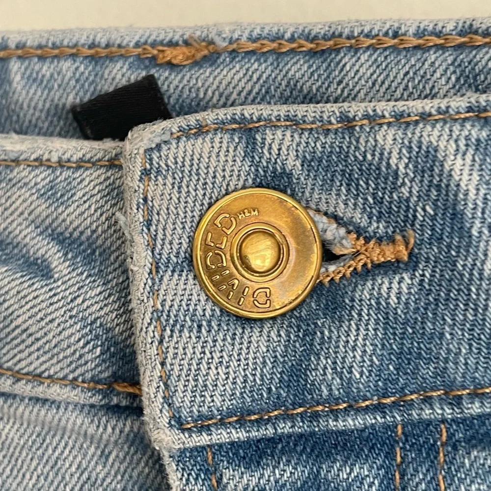 Divided H&M Jeans US 4 Women’s Mom Jeans High Rise Comfy Soft Pants - Picture 3 of 4